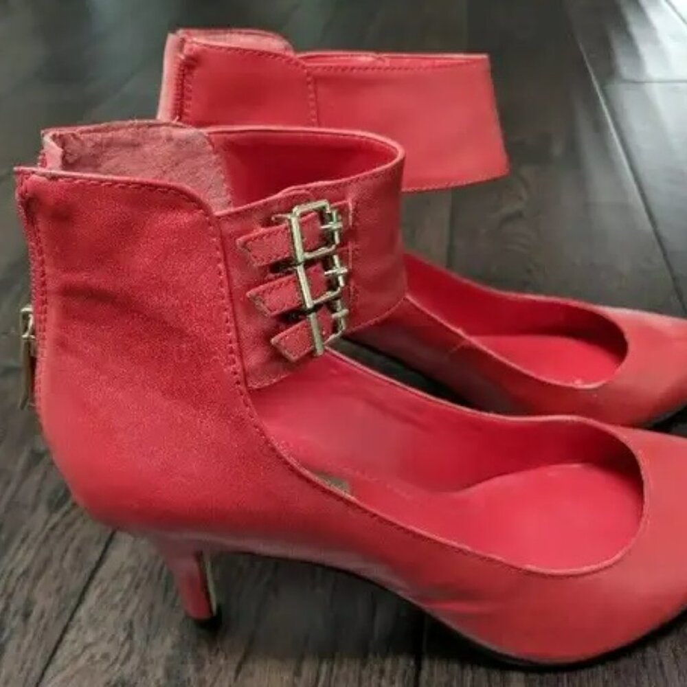 BCBG Red Pumps - Picture 2 of 3